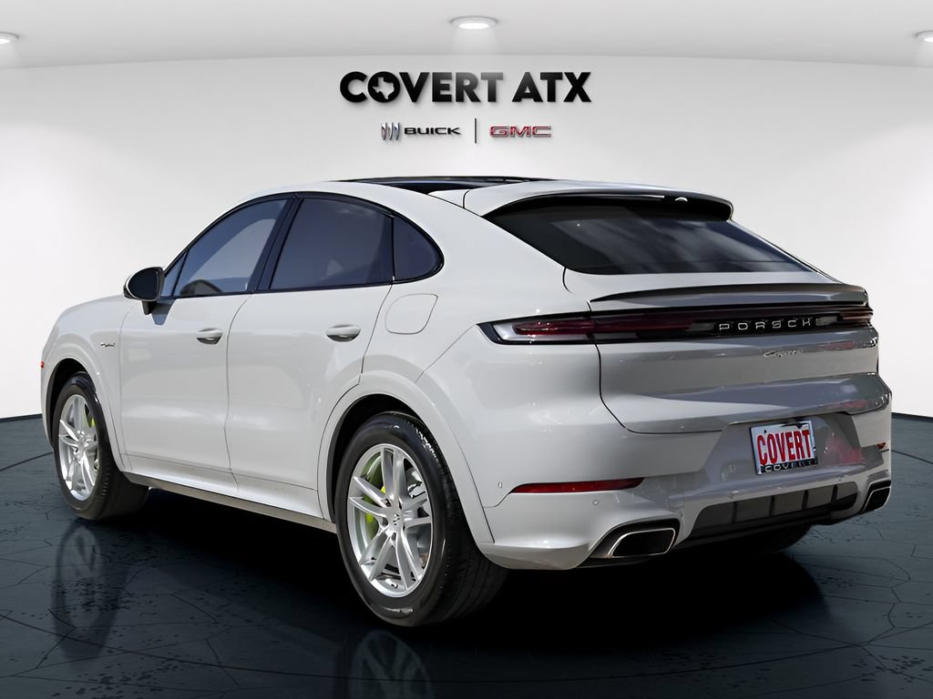 Used 2025 Porsche Cayenne E-Hybrid Coupe AWD/4WD image 6
