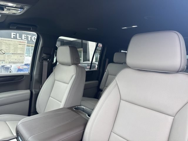 New 2026 GMC Yukon XL Elevation w/ LPO, Floor Liner Package AWD/4WD image 13
