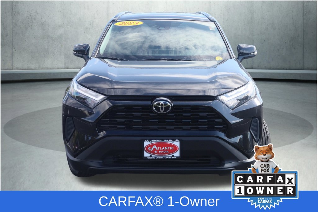 Used 2023 Toyota RAV4 XLE AWD/4WD image 2