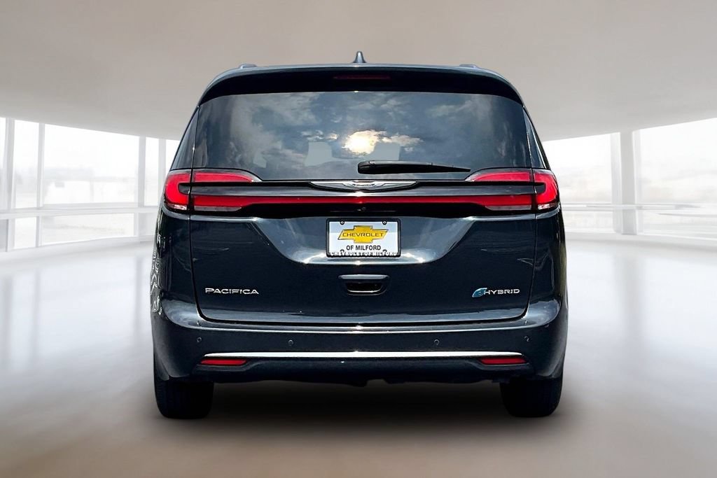Used 2021 Chrysler Pacifica Touring-L FWD image 5