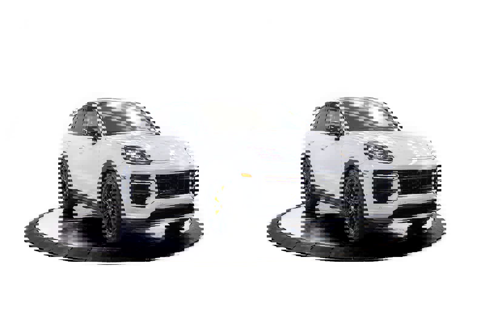 Certified 2025 Porsche Cayenne Turbo GT image 9