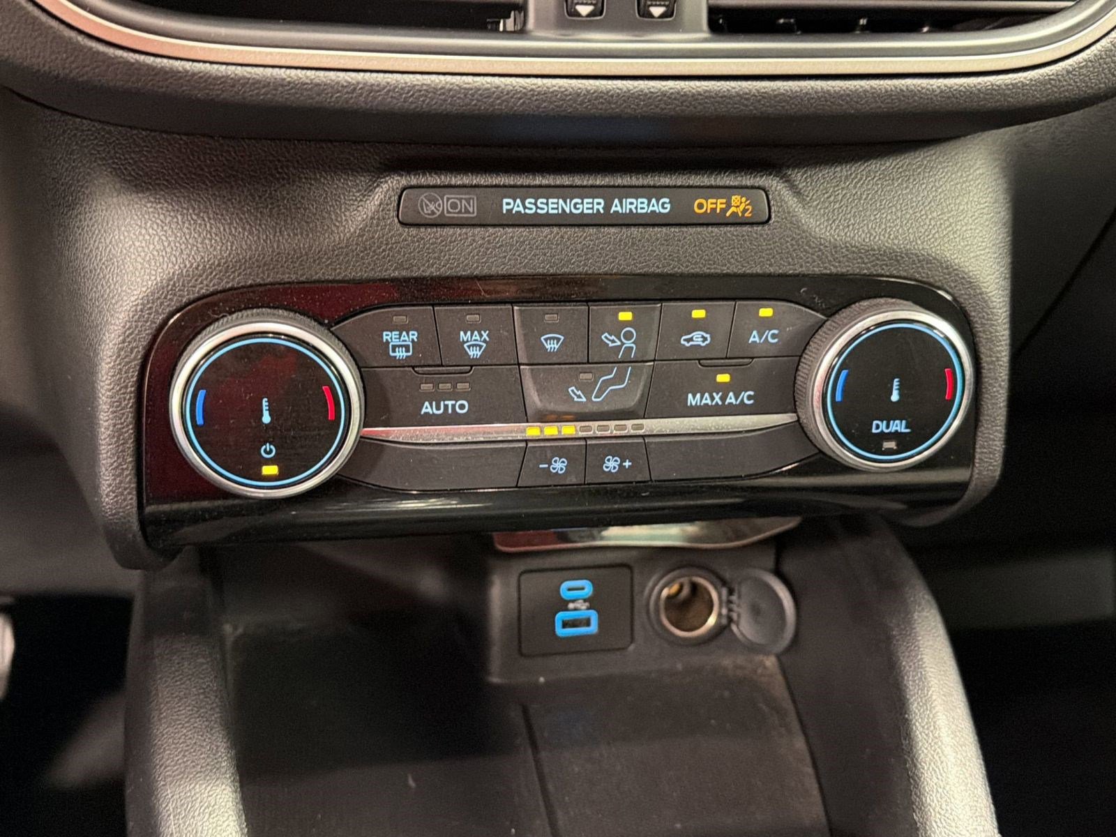 Used 2022 Ford Escape SE w/ Convenience Package FWD image 18