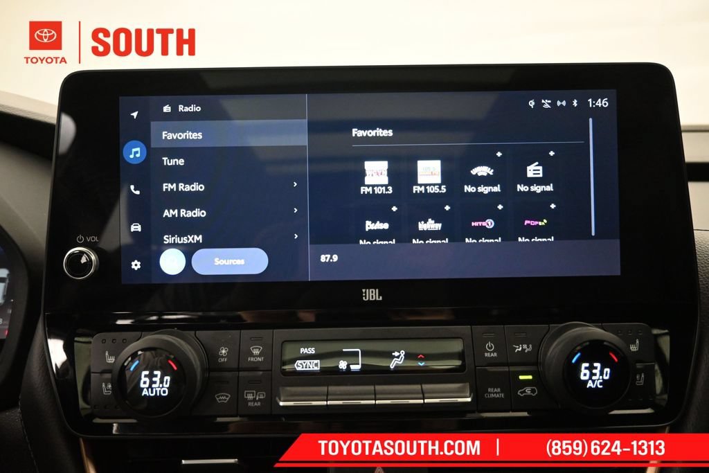 Used 2024 Toyota Grand Highlander AWD Hybrid image 14