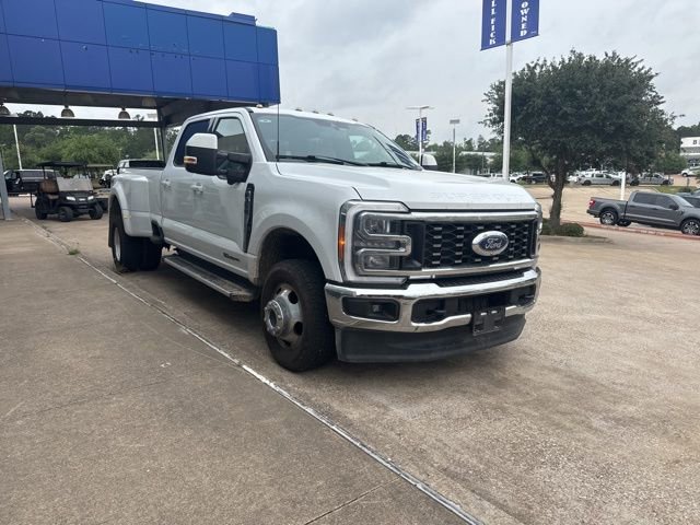 Used 2023 Ford F350 Lariat w/ FX4 Off-Road Package AWD/4WD image 2