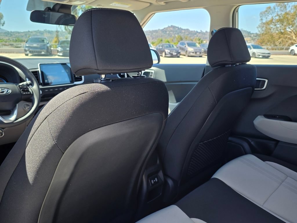 New 2026 Hyundai Venue SEL FWD image 15