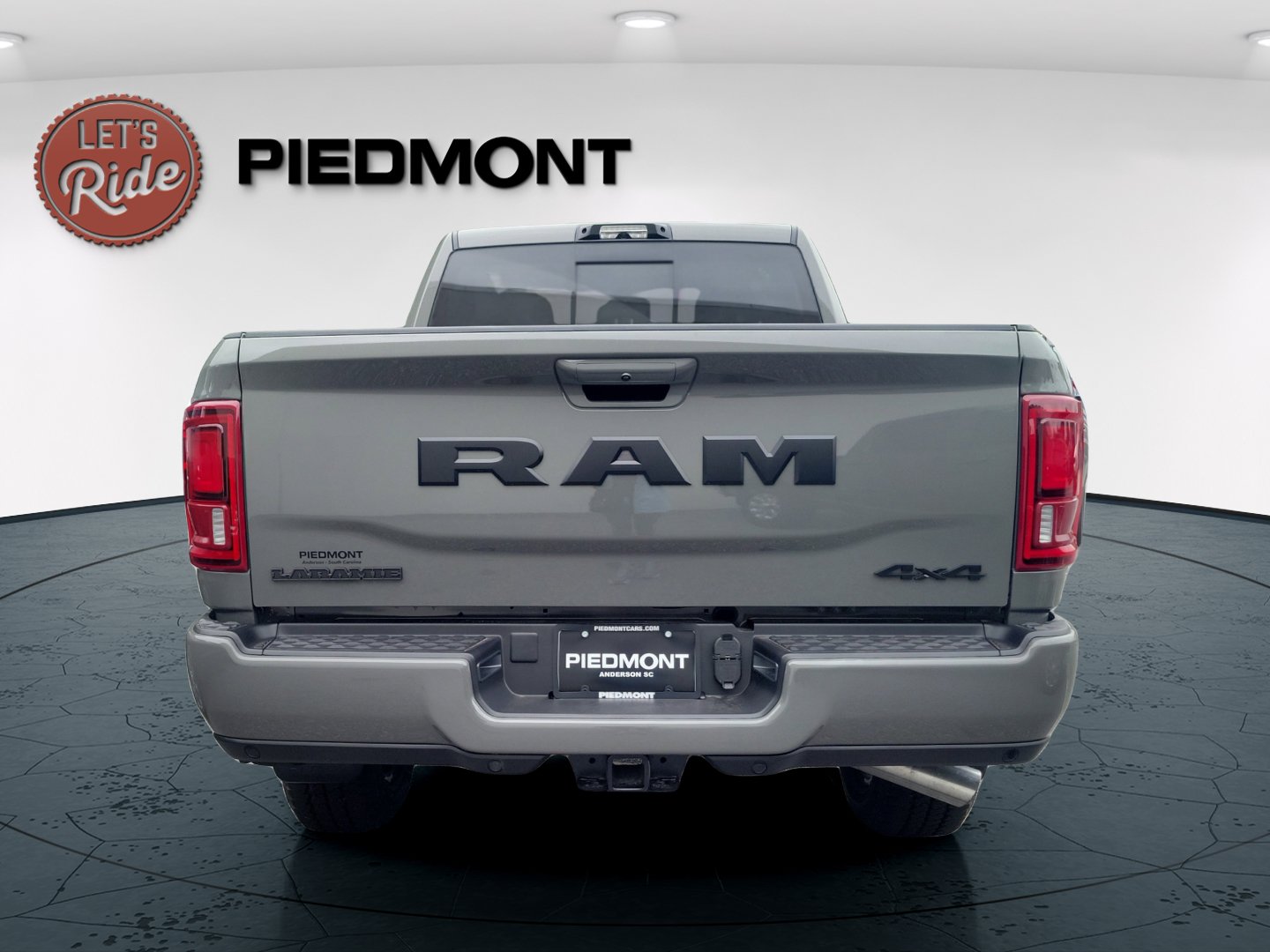 New 2026 RAM 2500 Laramie AWD/4WD image 7