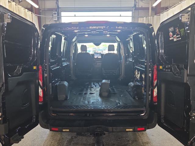 Used 2022 Ford Transit 150 Low Roof RWD image 16