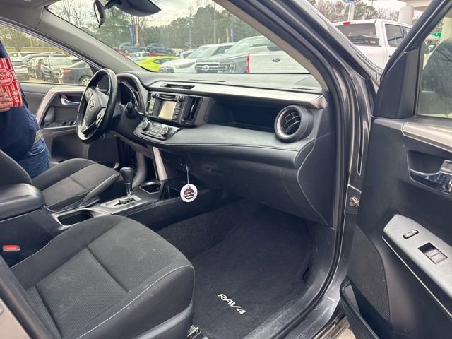 Used 2018 Toyota RAV4 XLE image 24