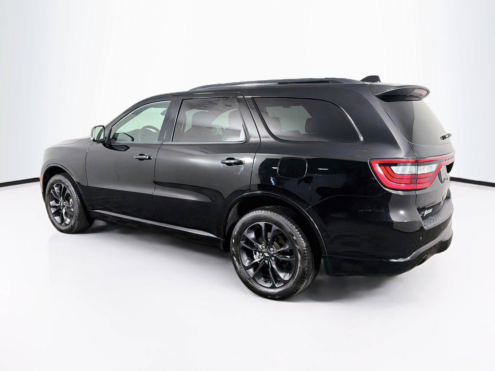 Used 2025 Dodge Durango GT AWD/4WD image 9