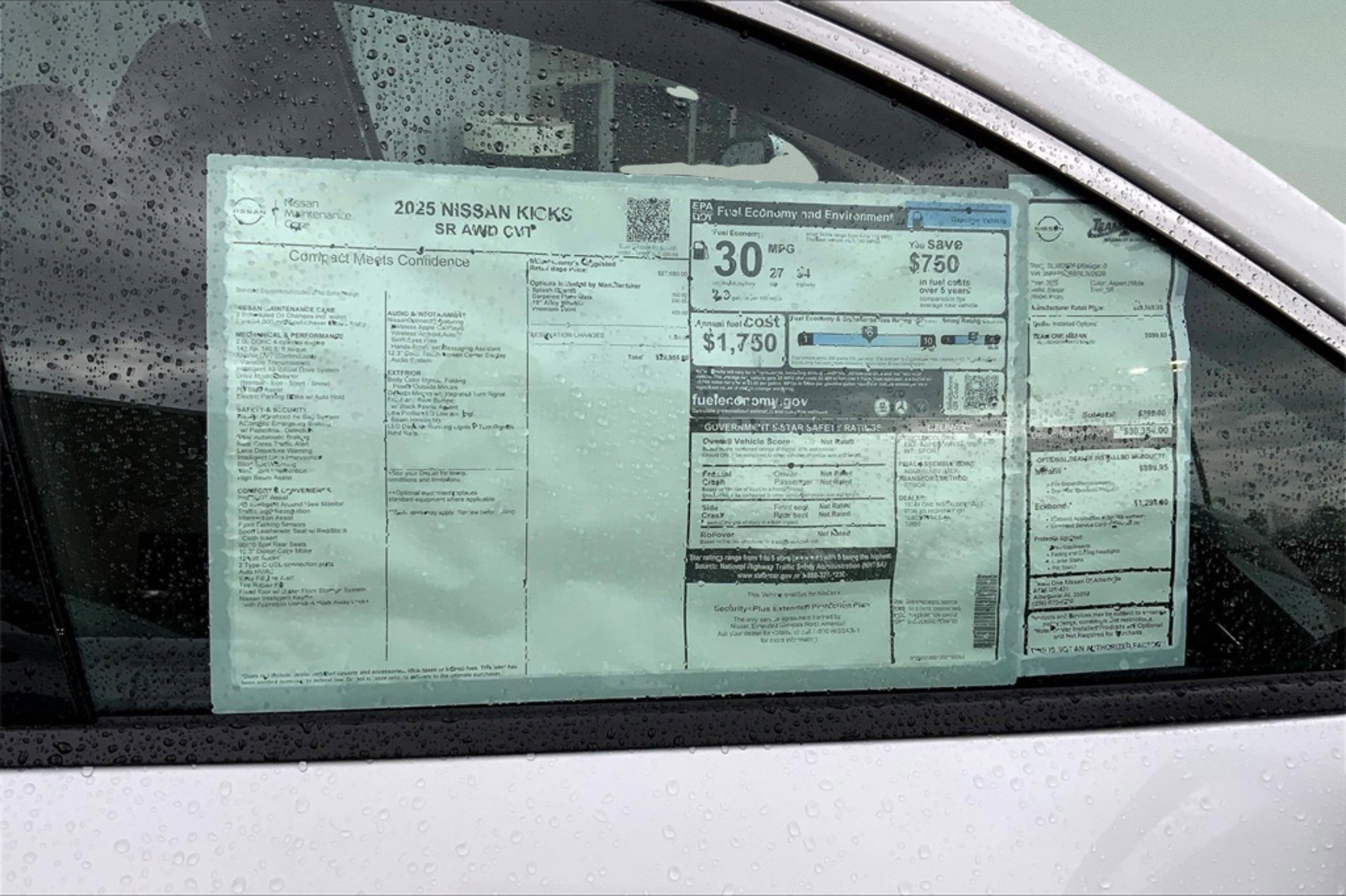 New 2025 Nissan Kicks SR image 15