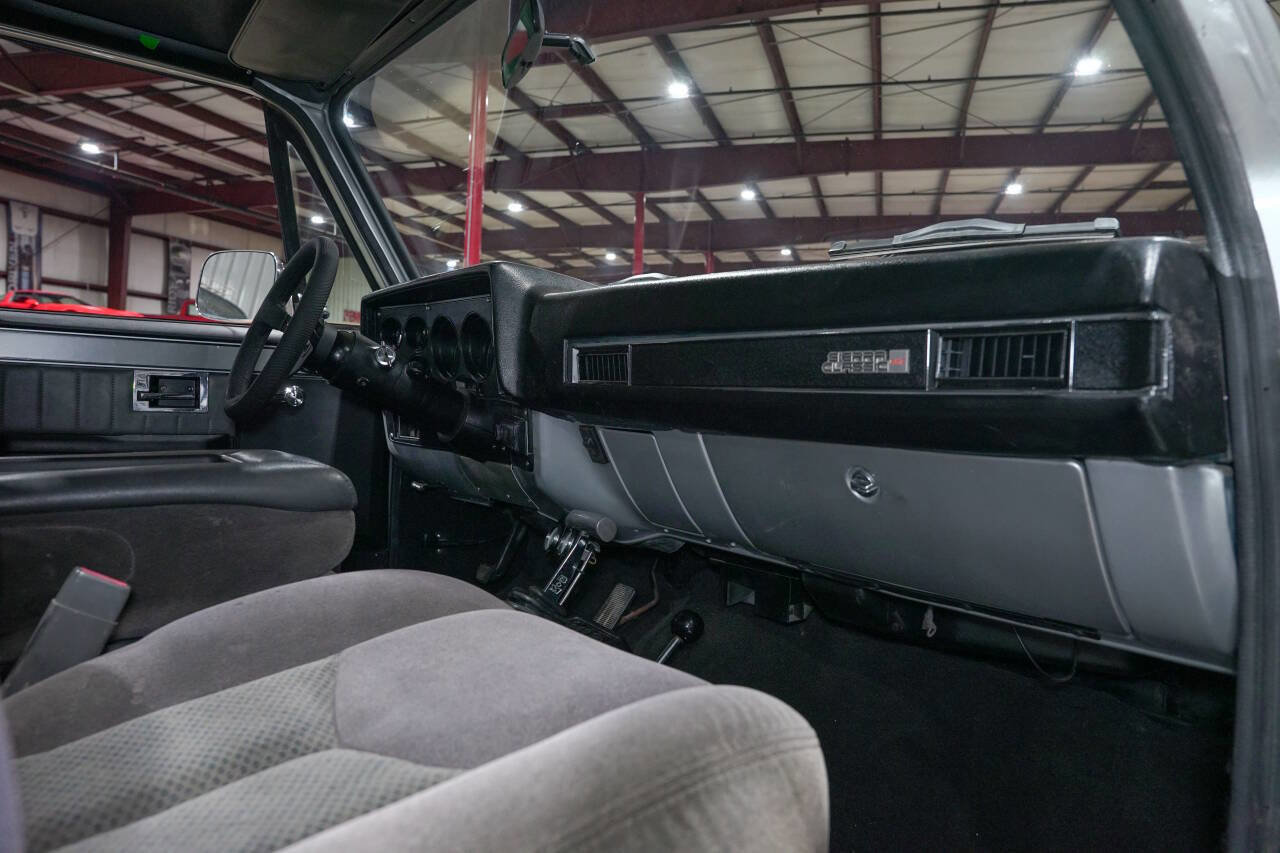 Used 1987 GMC Sierra 1500 R1500 2dr Standard Cab SB image 37