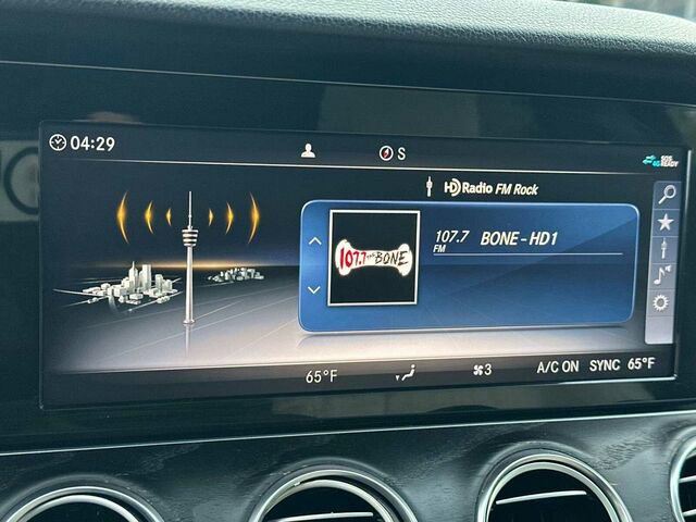 Used 2018 Mercedes-Benz E 300 image 23