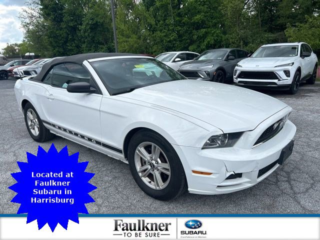 Used 2014 Ford Mustang Convertible RWD image 1