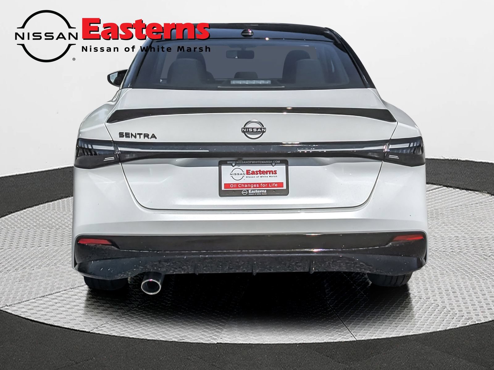 New 2027 Nissan Sentra SR w/ Floor Mat Package FWD image 7