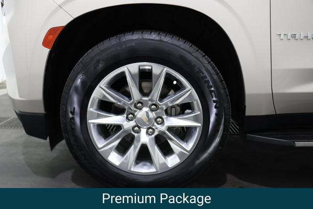 Used 2021 Chevrolet Tahoe Premier w/ Premium Package AWD/4WD image 6