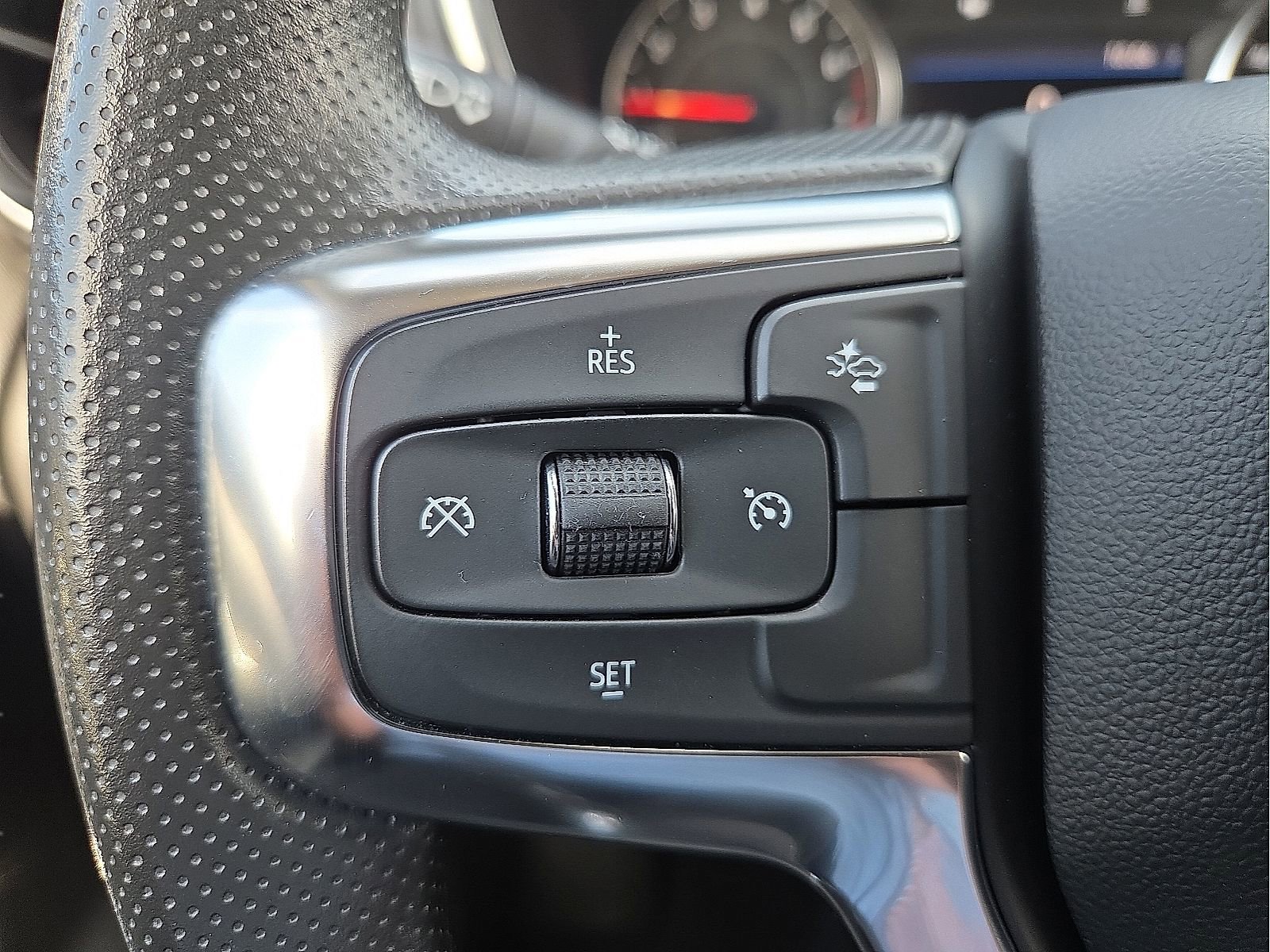 Used 2025 Chevrolet Blazer LT AWD/4WD image 19