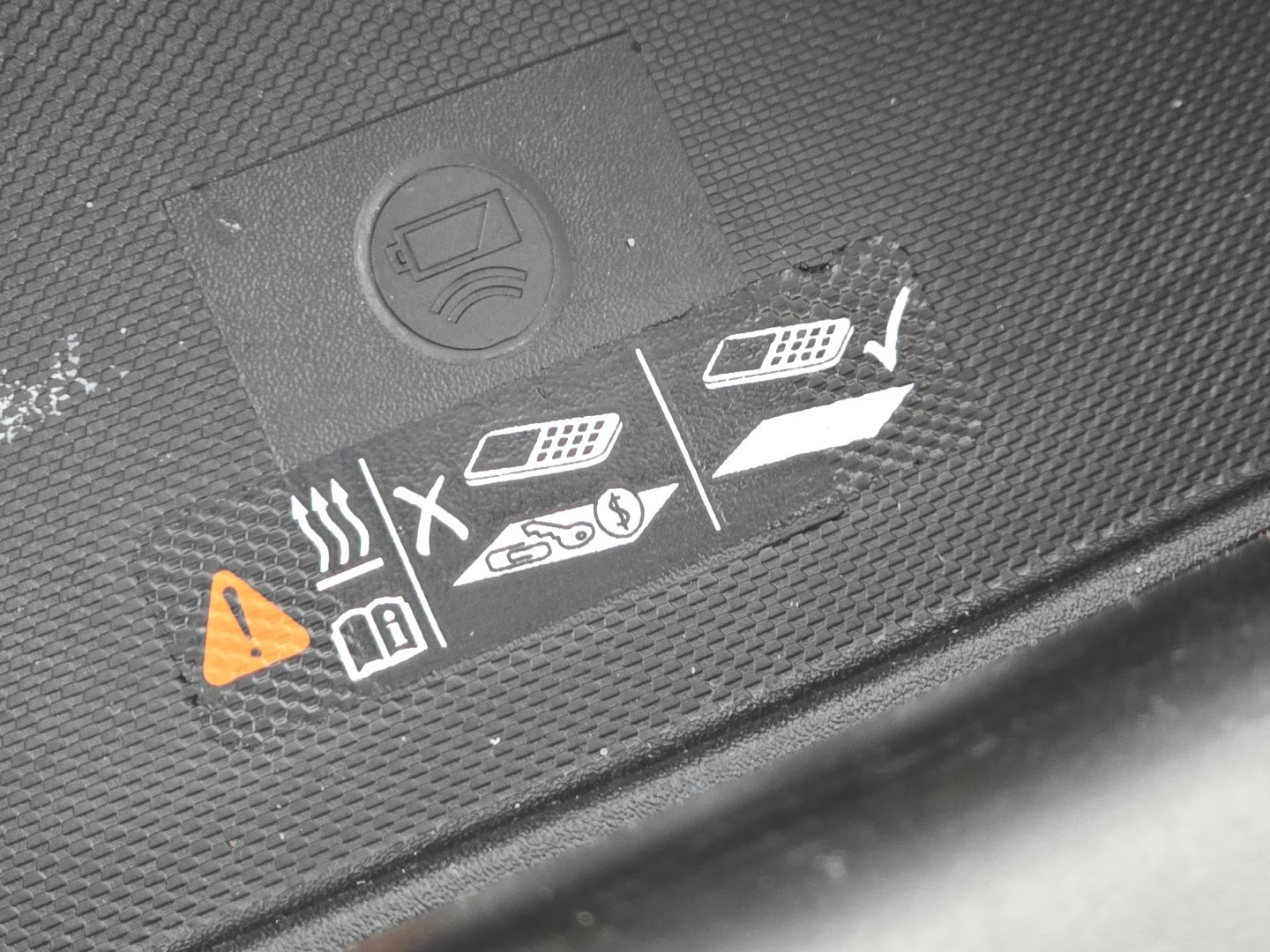 Used 2022 Chevrolet Suburban LT w/ LT Signature Plus Package image 10