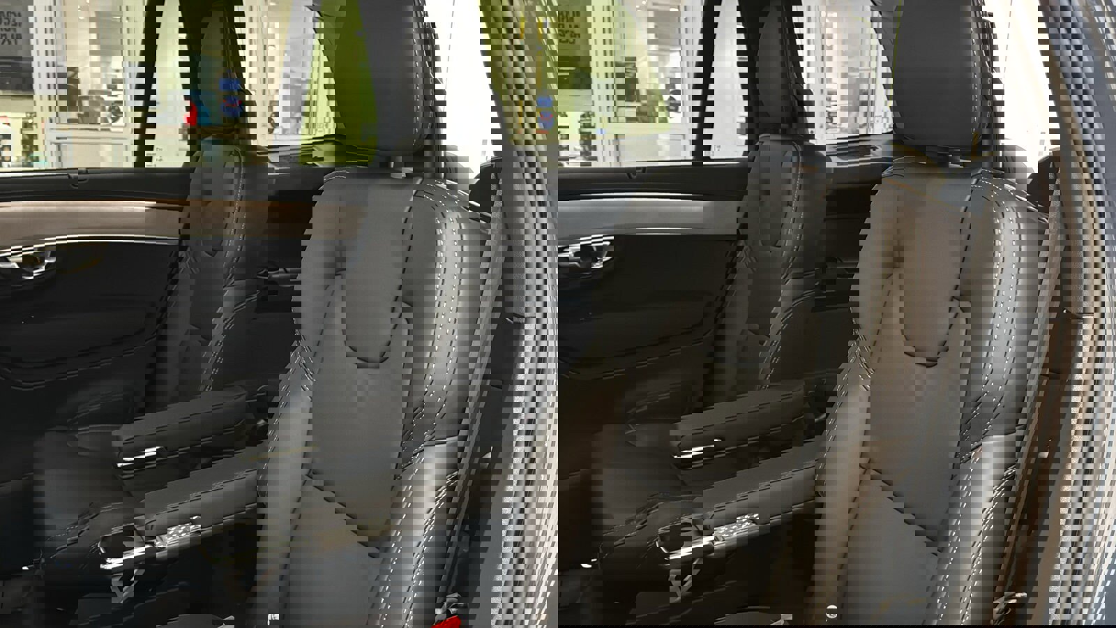 New 2026 Volvo XC90 T8 Ultra w/ Protection Package Premier image 26