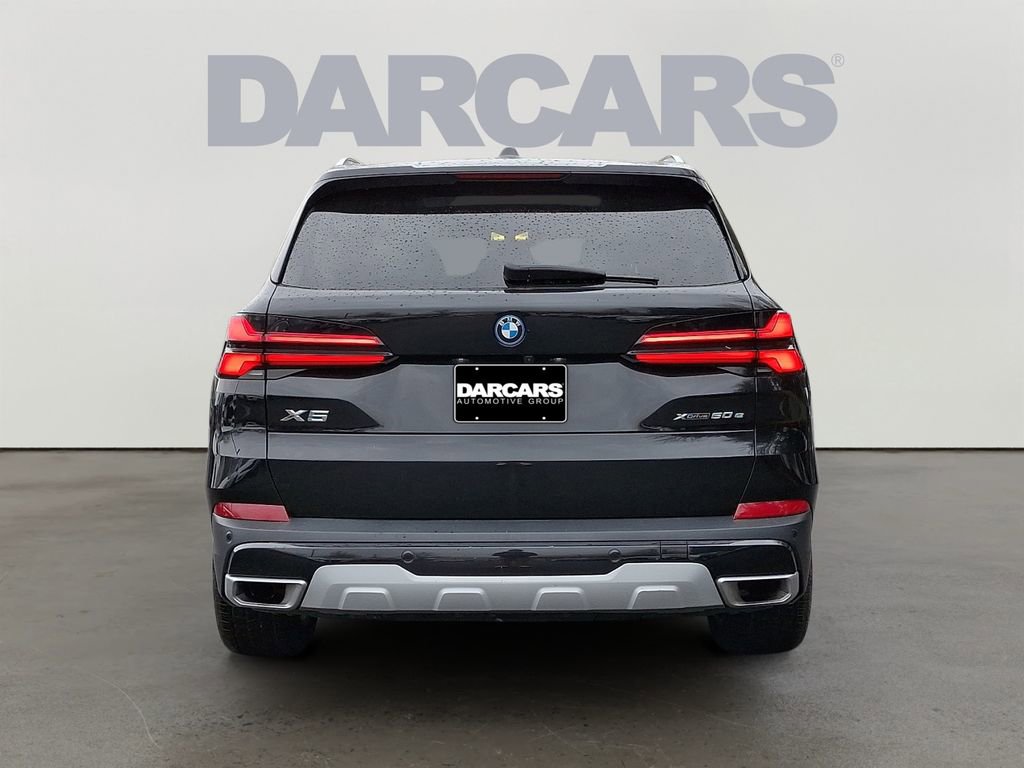 Used 2024 BMW X5 xDrive50e image 5