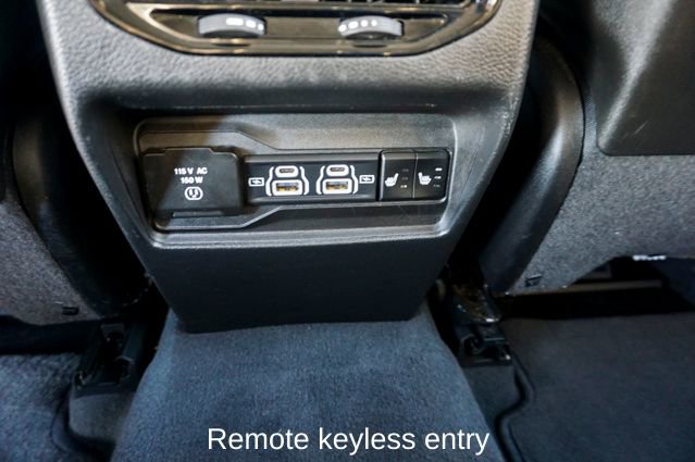 Used 2023 Jeep Grand Cherokee Limited w/ Luxury Tech Group II image 10