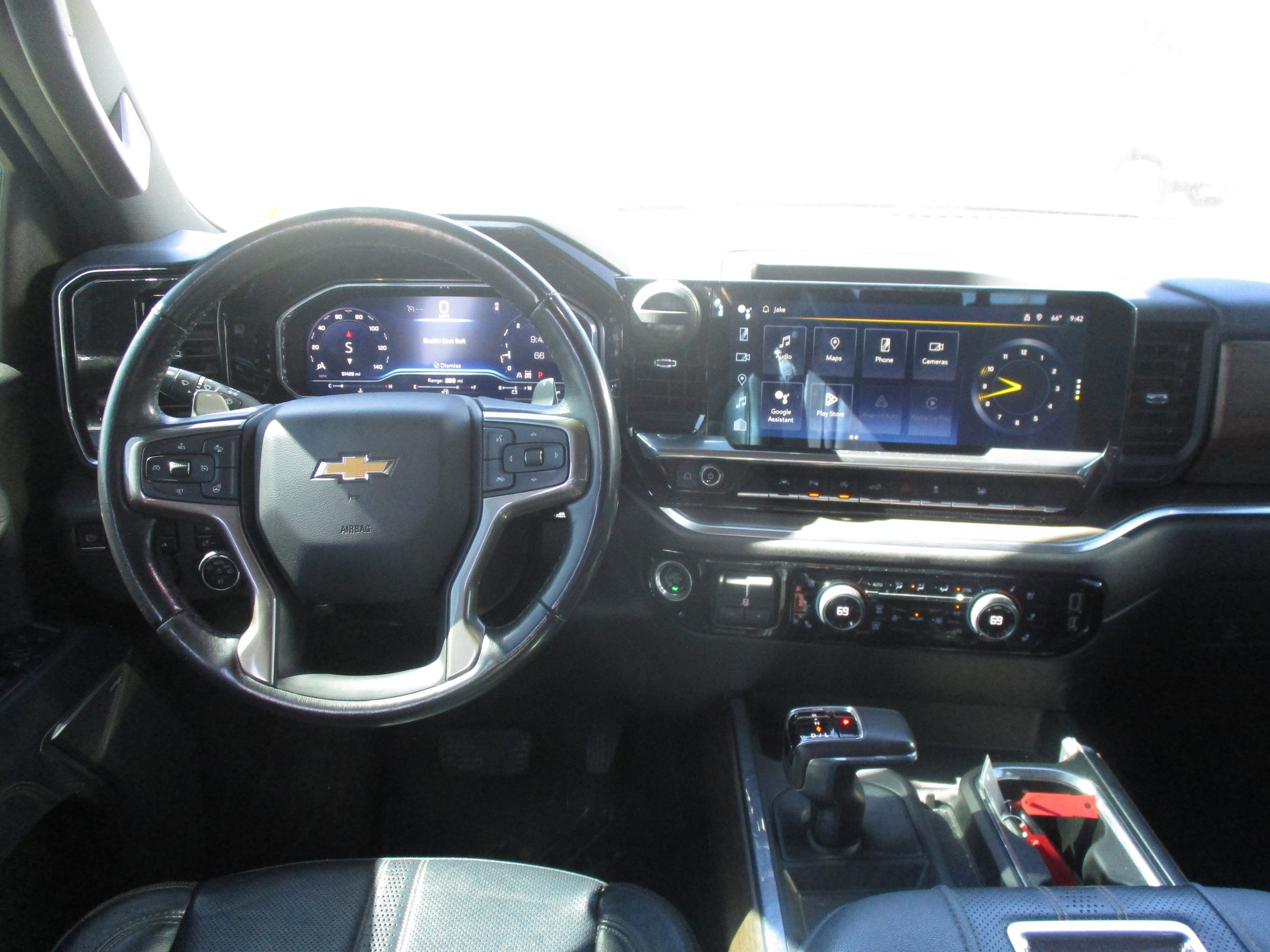Used 2022 Chevrolet Silverado 1500 High Country w/ High Country Premium Package AWD/4WD image 11