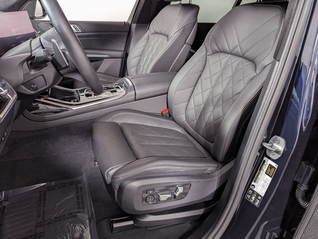 Used 2026 BMW X7 xDrive40i w/ M Sport Package AWD/4WD image 20