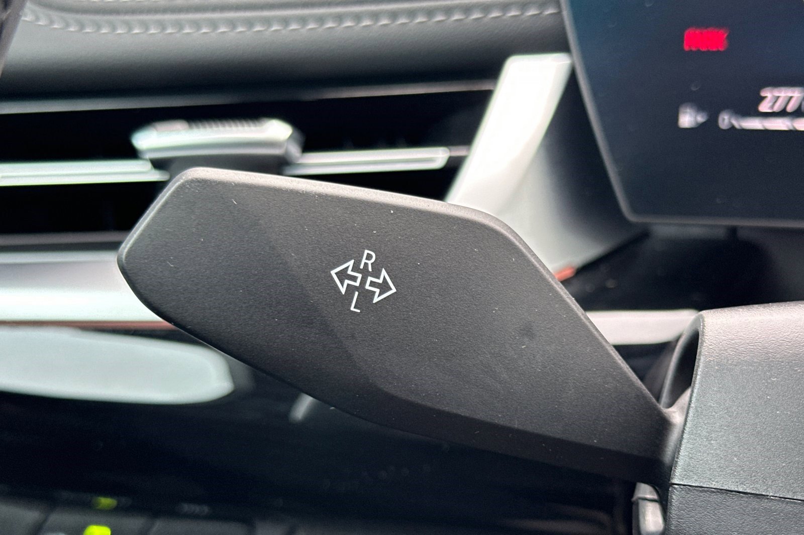 Certified 2024 BMW X1 xDrive28i w/ Technology Package image 30