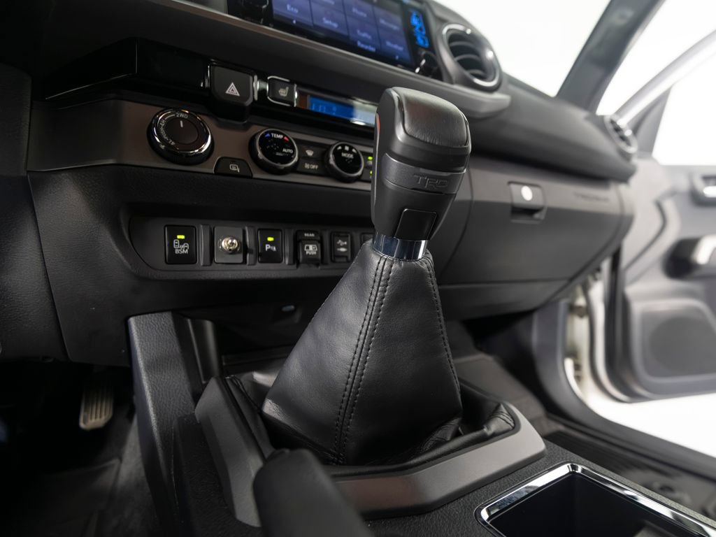 Used 2018 Toyota Tacoma TRD Pro AWD/4WD image 26
