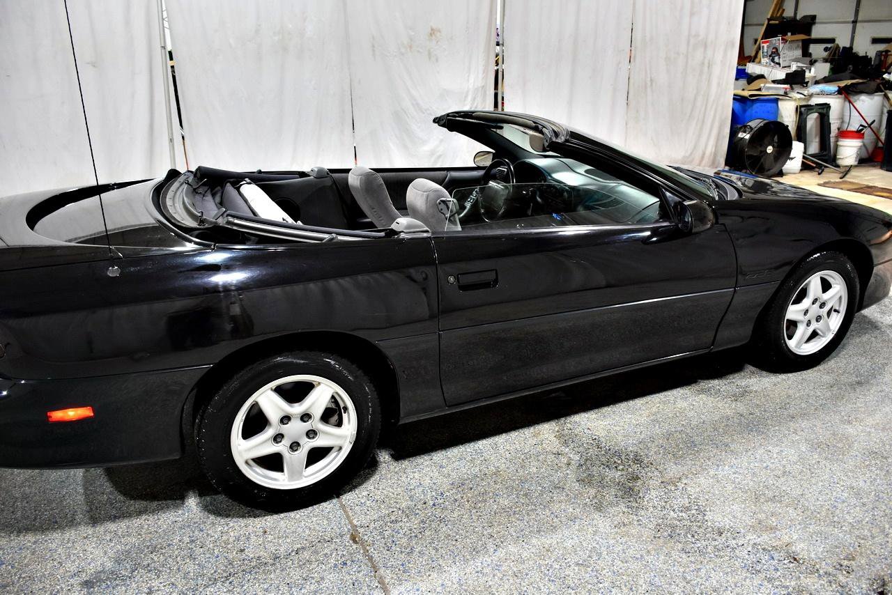 Used 1998 Chevrolet Camaro Z28 RWD image 8