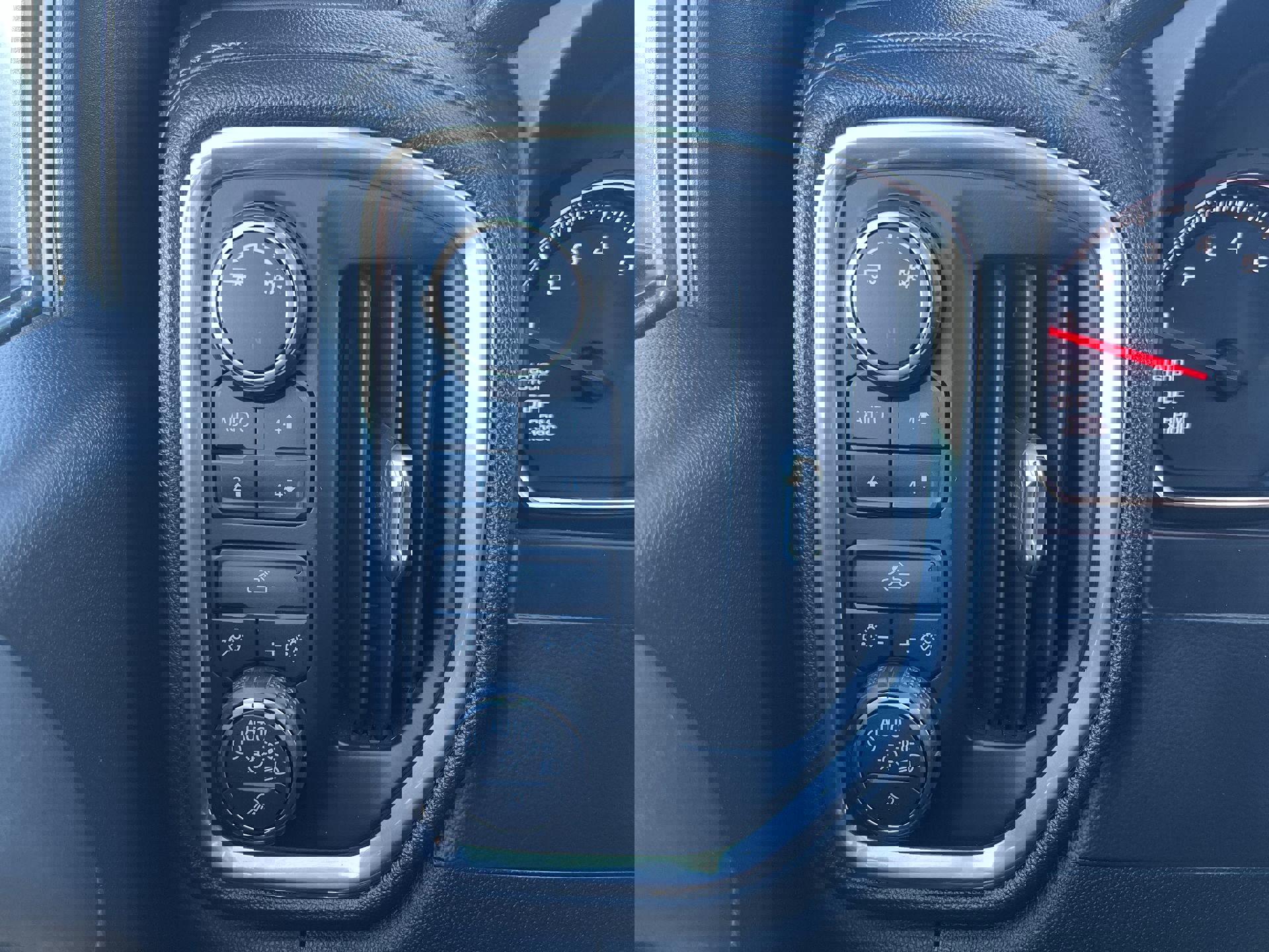 Certified 2019 Chevrolet Silverado 1500 LT w/ All-Star Edition image 18