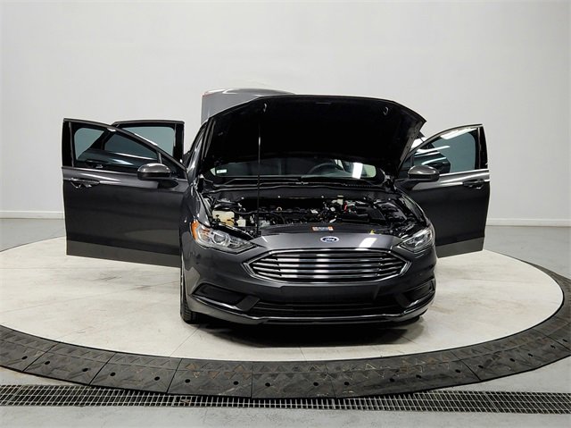 Used 2018 Ford Fusion SE image 10