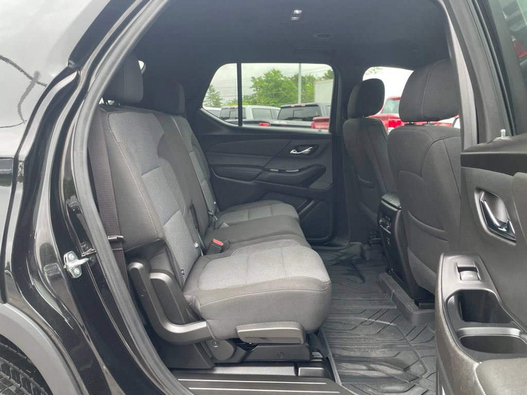 Used 2023 Chevrolet Traverse LT w/ LPO, Floor Liner Package AWD/4WD image 37