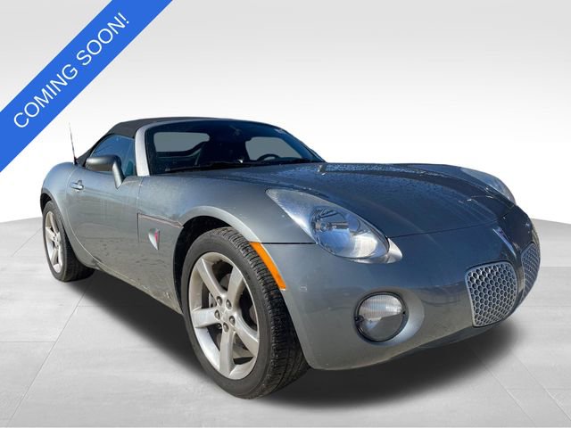 Used 2006 Pontiac Solstice Convertible w/ Premium Package image 1