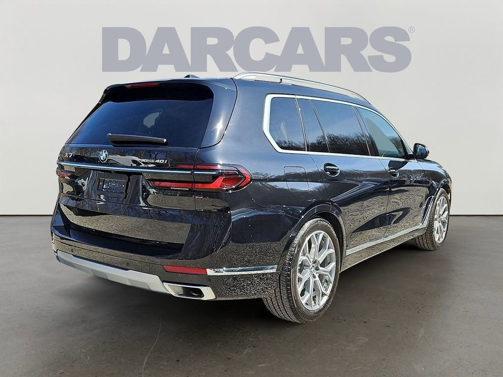 Used 2025 BMW X7 xDrive40i w/ Premium Package image 6