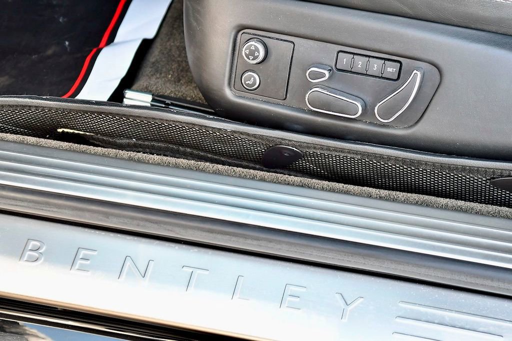 Used 2015 Bentley Continental GT image 28