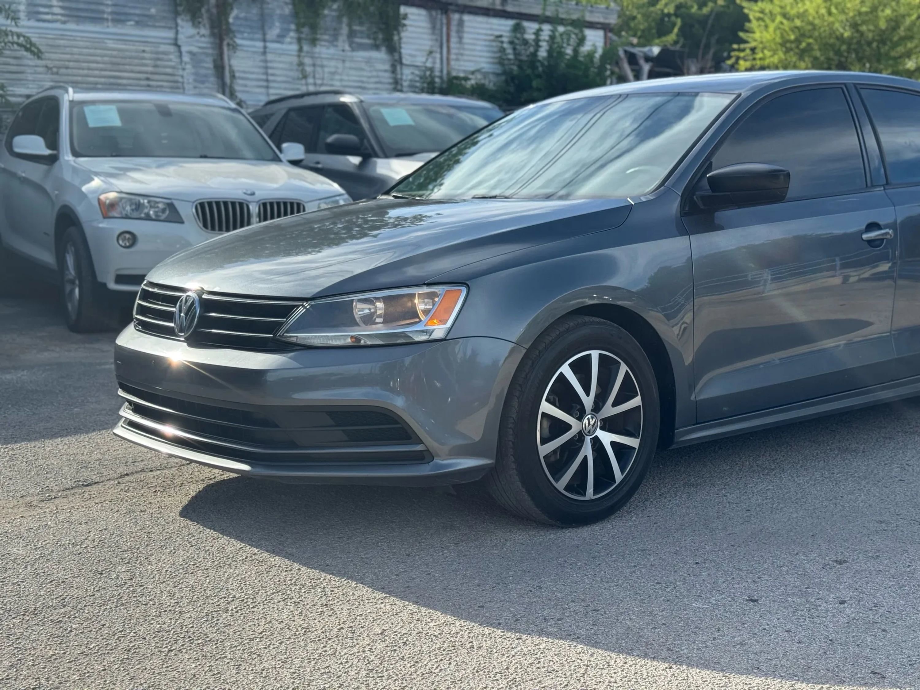 Used 2016 Volkswagen Jetta SE image 6