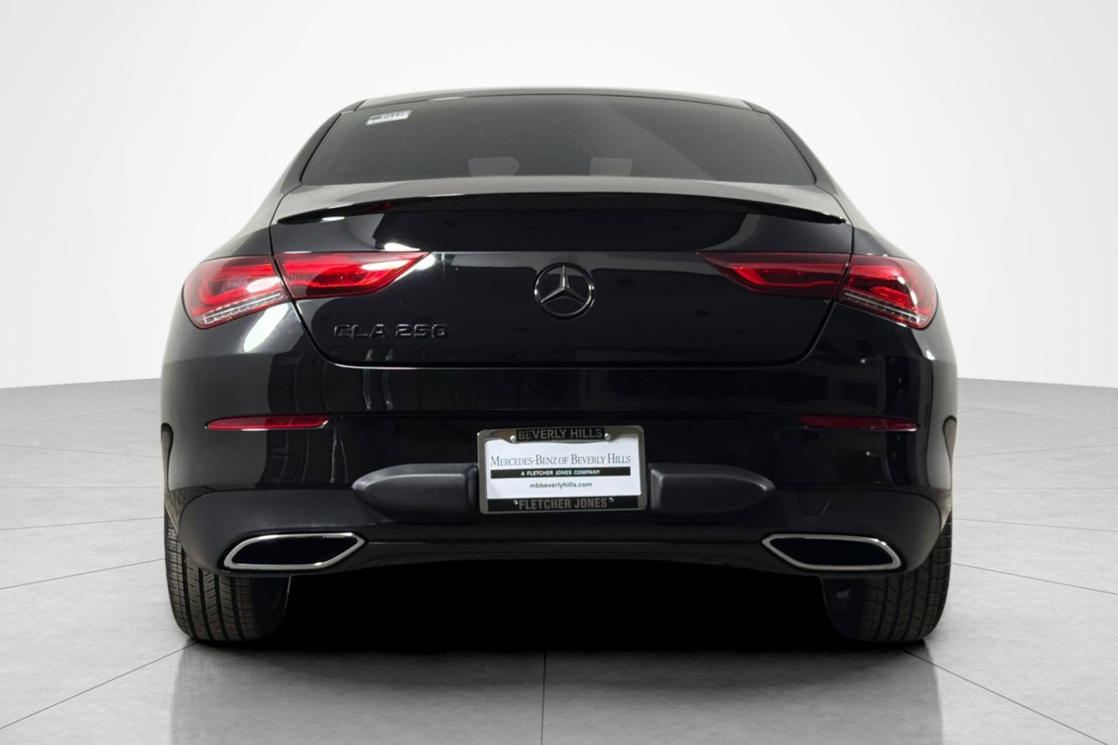 Used 2023 Mercedes-Benz CLA 250 image 4