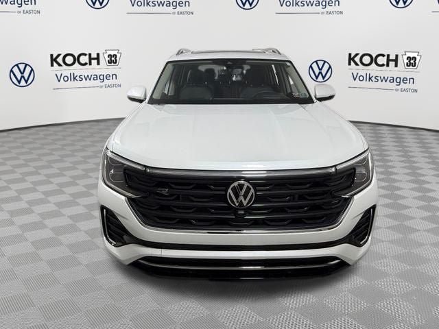New 2026 Volkswagen Atlas SEL Premium R-Line AWD/4WD image 2