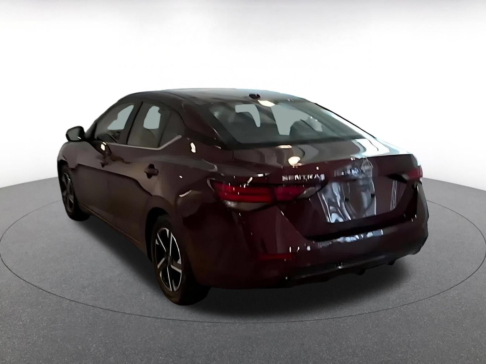 Used 2025 Nissan Sentra SV FWD image 9