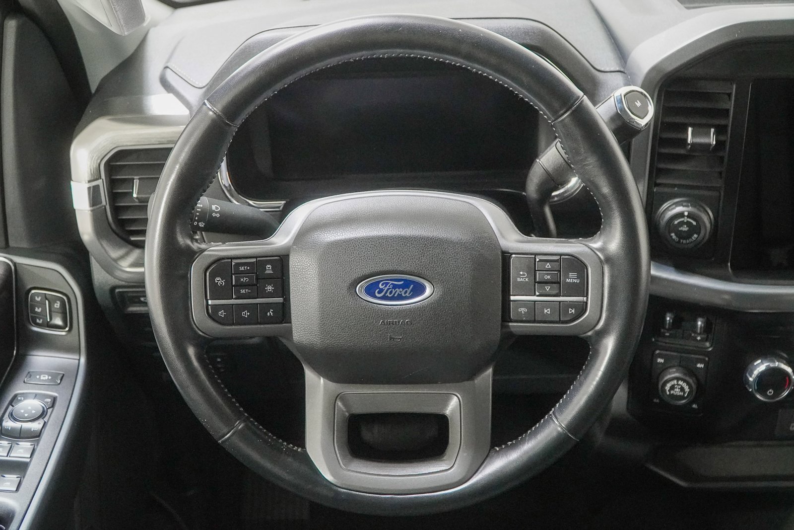 Used 2021 Ford F150 Lariat w/ Max Trailer Tow Package image 25