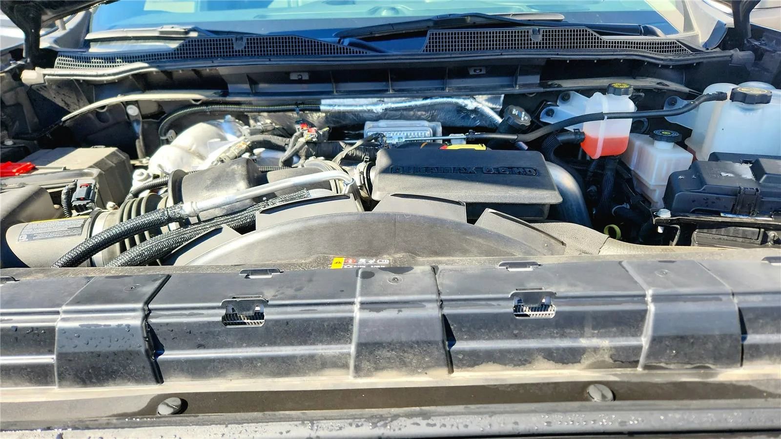 Used 2022 Chevrolet Silverado 3500 High Country w/ Safety Package II image 9