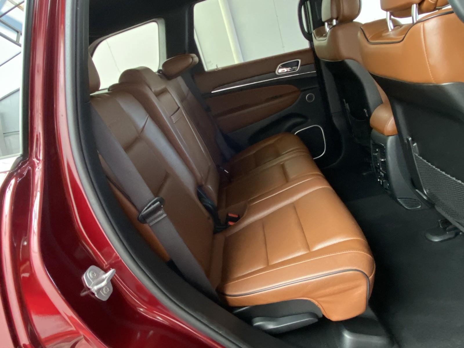 Used 2019 Jeep Grand Cherokee Summit AWD/4WD image 13