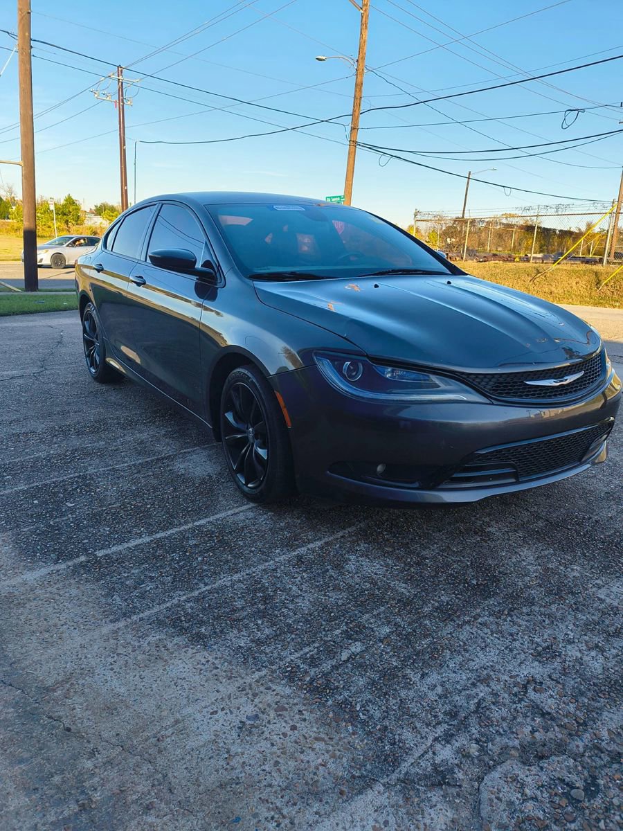 Used 2015 Chrysler 200 S image 6