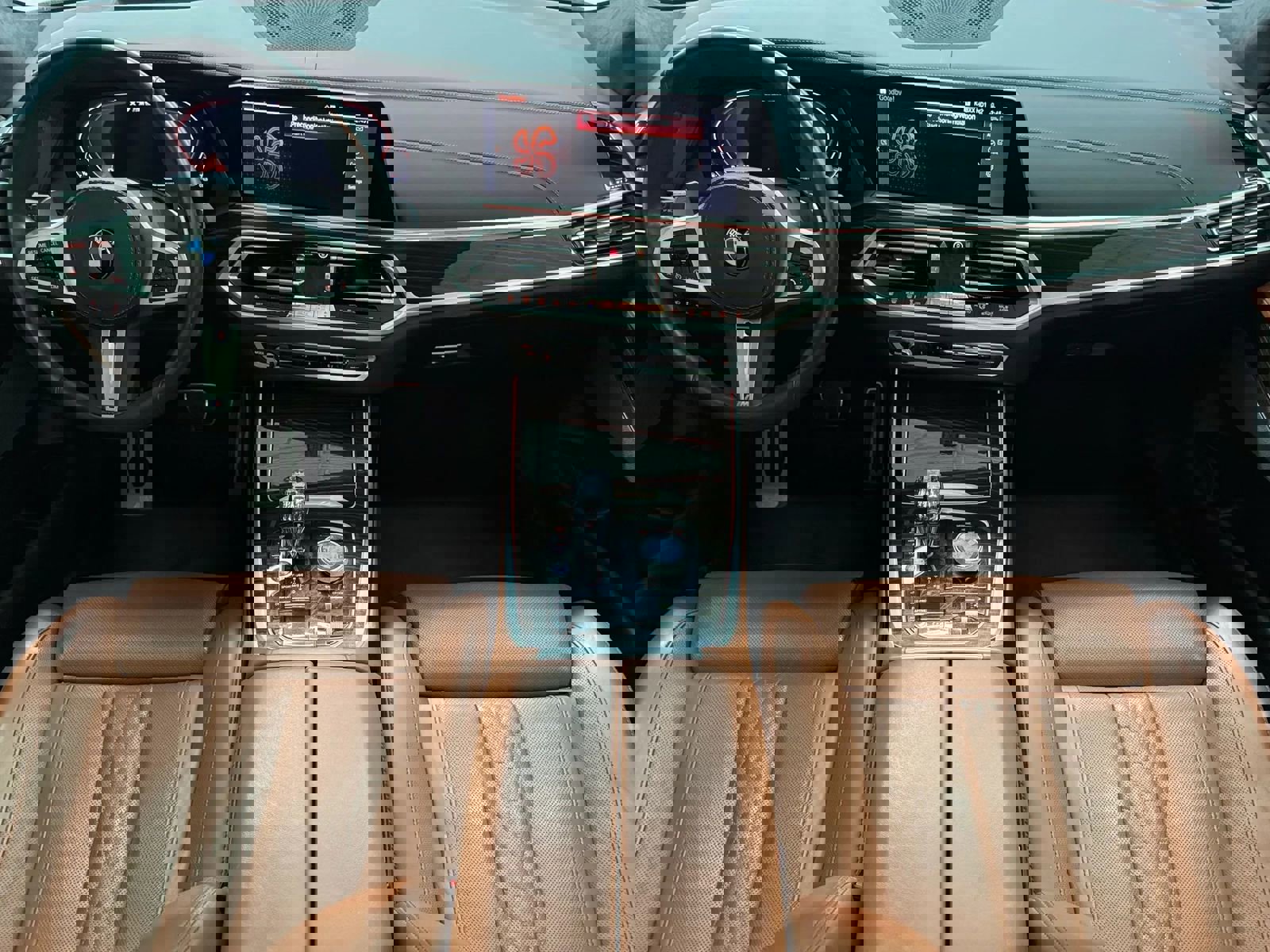 Used 2021 BMW X7 M50i w/ Luxury Seating Package image 2