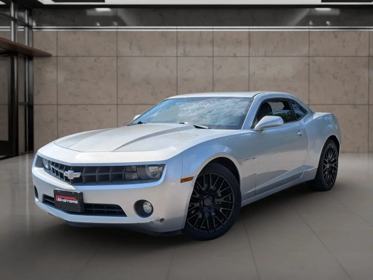 Used 2012 Chevrolet Camaro LT RWD image 3