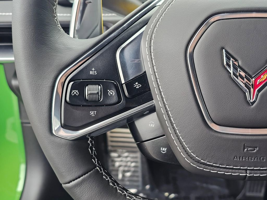 New 2026 Chevrolet Corvette Stingray Coupe w/ Z51 Performance Package RWD image 25