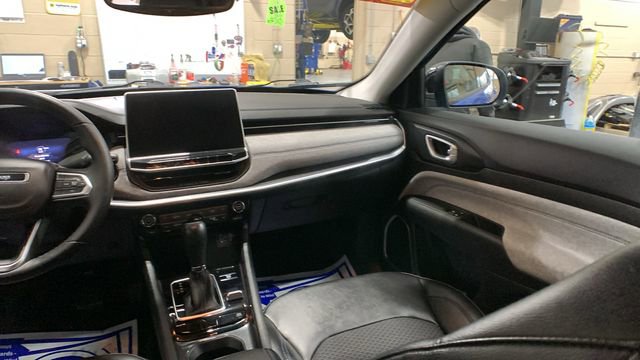 Used 2022 Jeep Compass Latitude w/ Convenience Group image 19