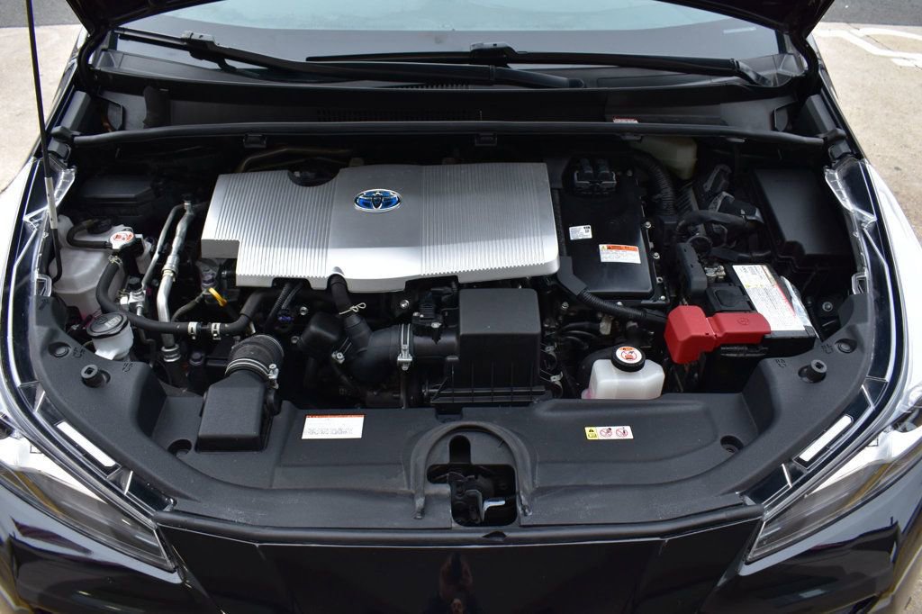 Used 2022 Toyota Prius LE image 12