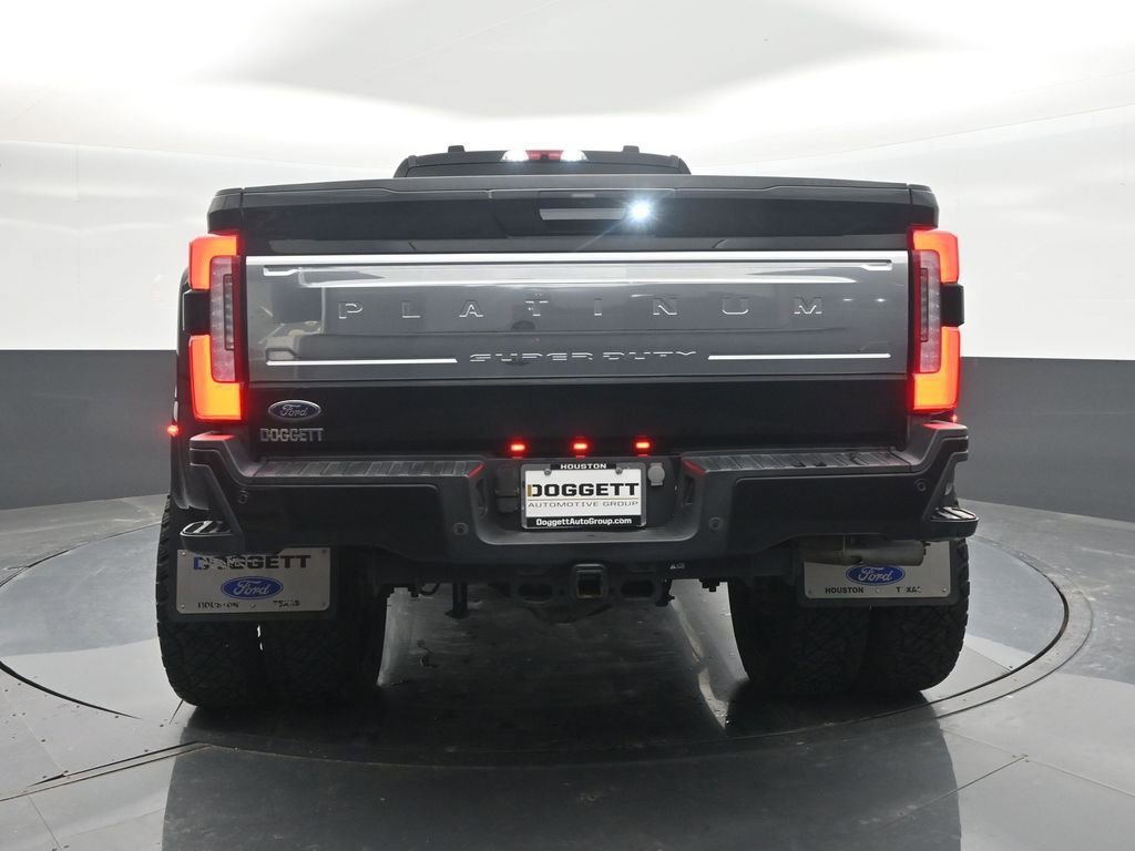 Used 2023 Ford F350 Platinum w/ FX4 Off-Road Package AWD/4WD image 17