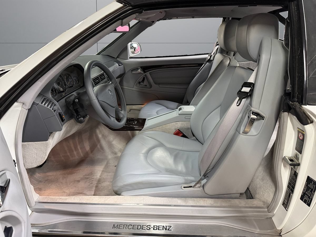 Used 2001 Mercedes-Benz SL 500 image 10